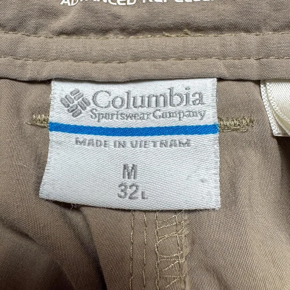 Columbia Pants Mens Medium 32L Khaki Titanium Omni-Shield Hiking Cargo‎ 34x32